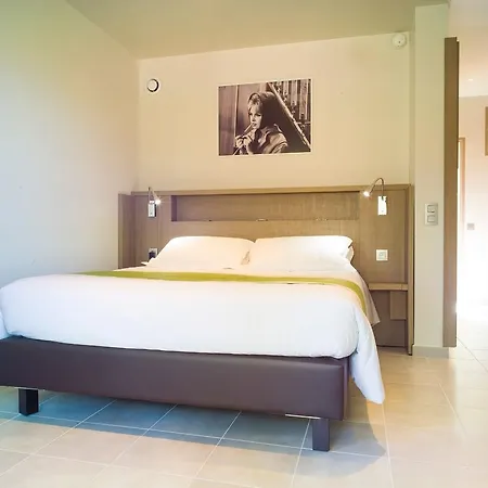 Marina Corsica 3*