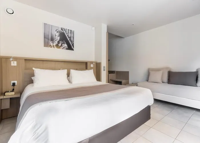 Marina Corsica ホテル