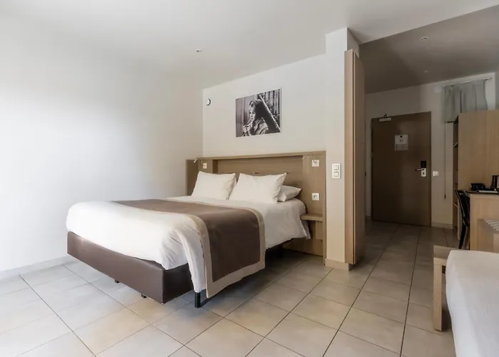 Marina Corsica Hotel 3*