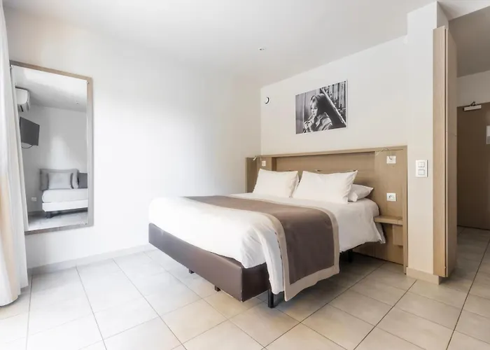 ホテル Marina Corsica 3*