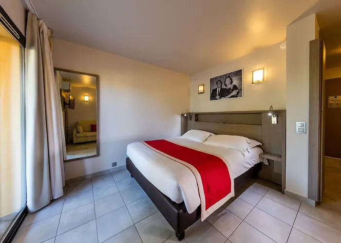 ホテル Marina Corsica 3*