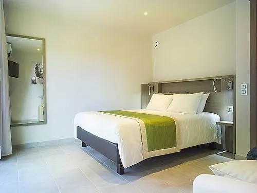 Marina Corsica Hotel