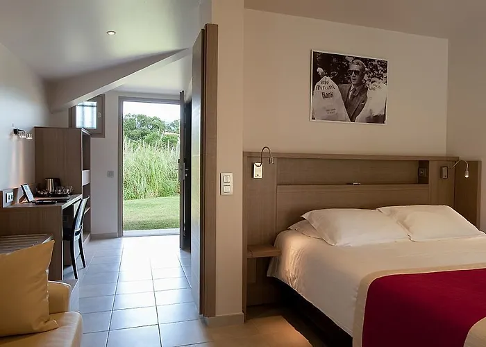 ホテル Marina Corsica